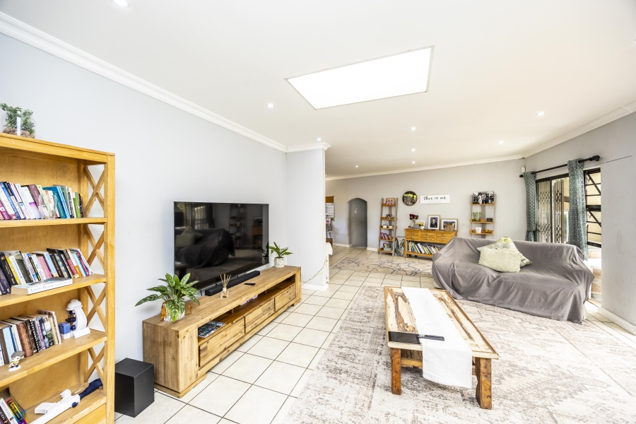 4 Bedroom Property for Sale in Nahoon Valley Park Eastern Cape